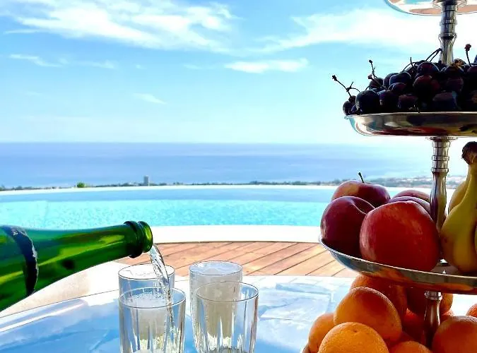Luxury Sea View In Vila *