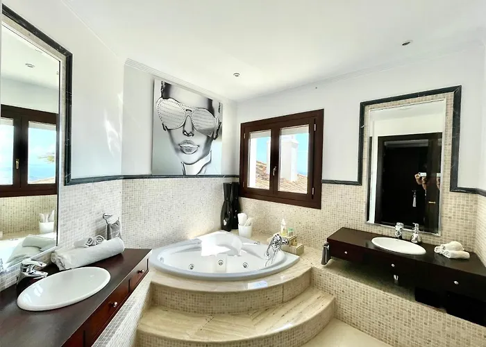 Luxury Sea View In Vila Marbella